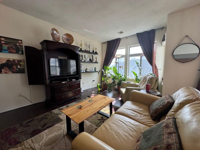 [Arverne Real Estate, listing number 3322310]